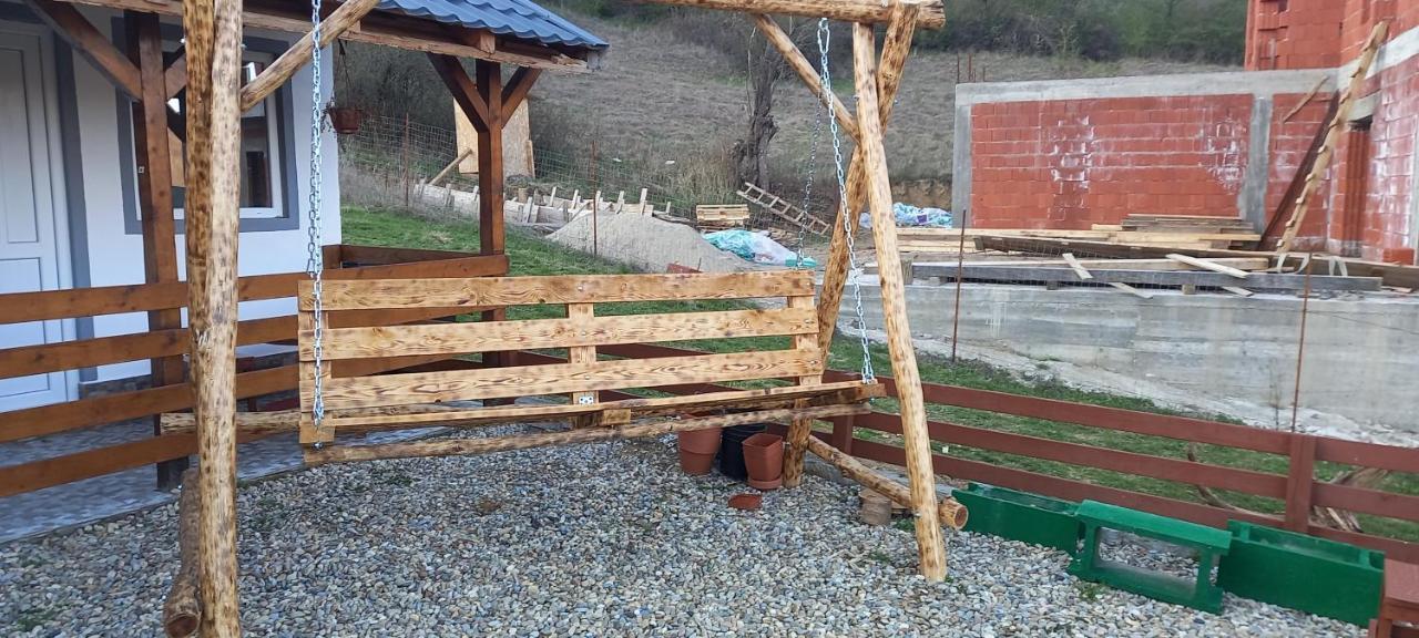 הוילה Ieşelniţa Casa Claudiu מראה חיצוני תמונה