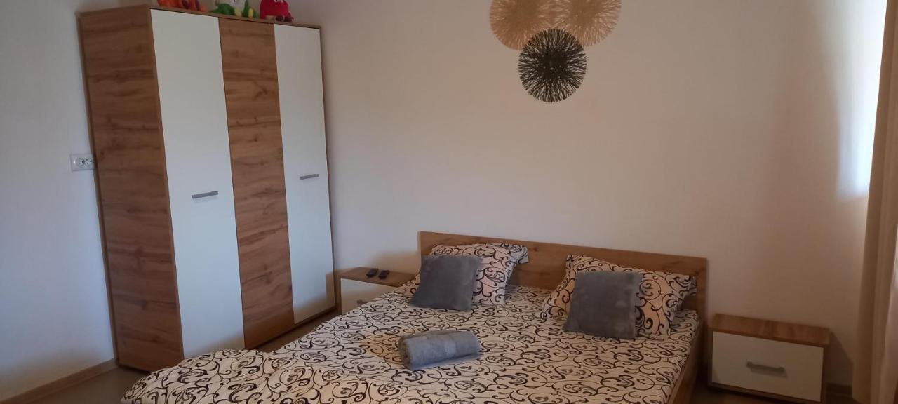 הוילה Ieşelniţa Casa Claudiu מראה חיצוני תמונה
